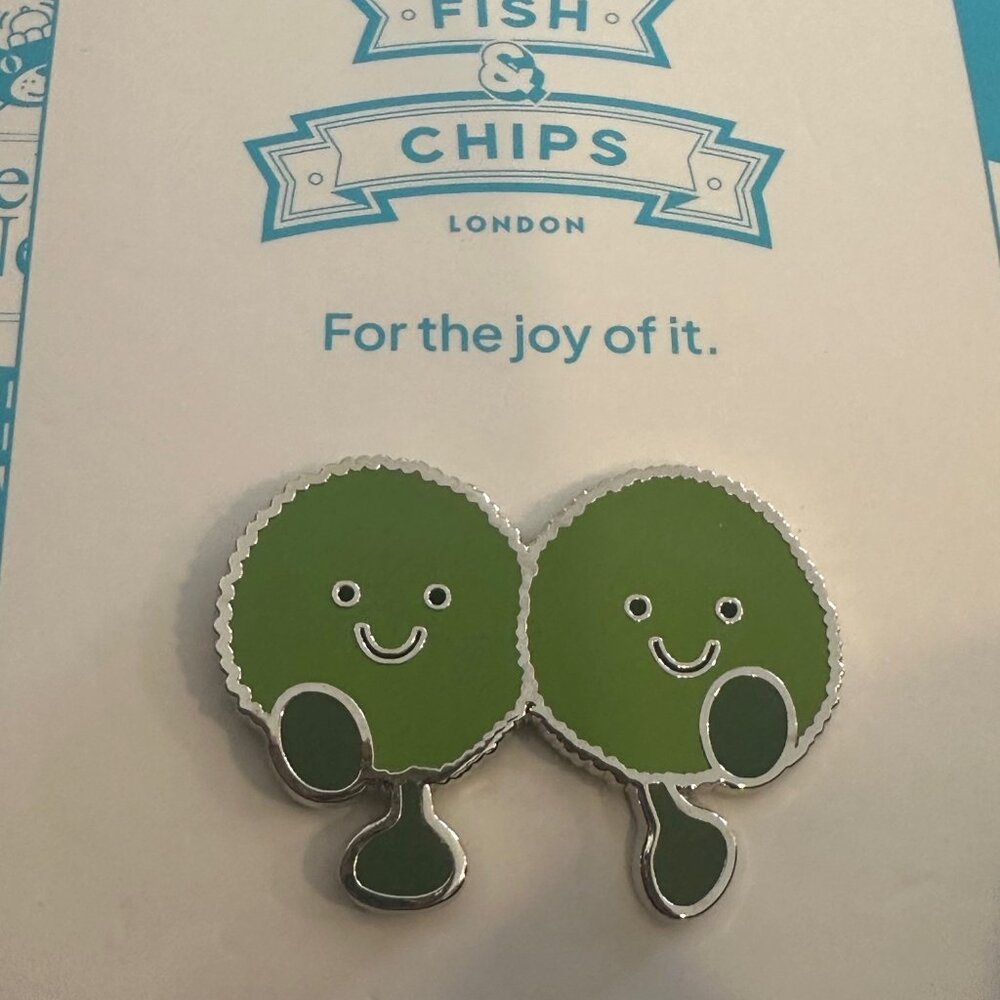 jellycat fish & chips enamel pin peas